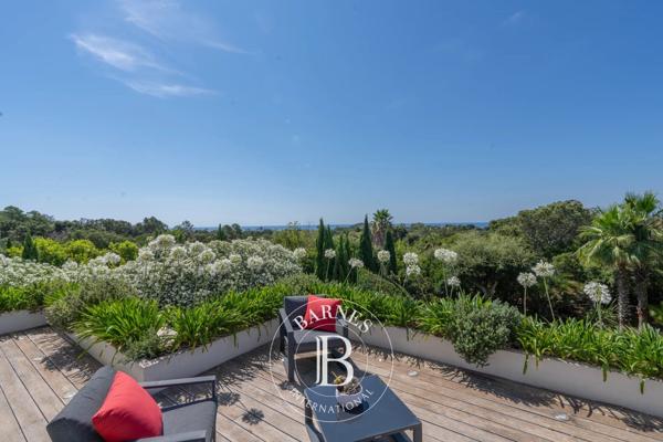 Sainte-Lucie-de-Porto-Vecchio, Villa 4 Chambres -  350 m² à vendre