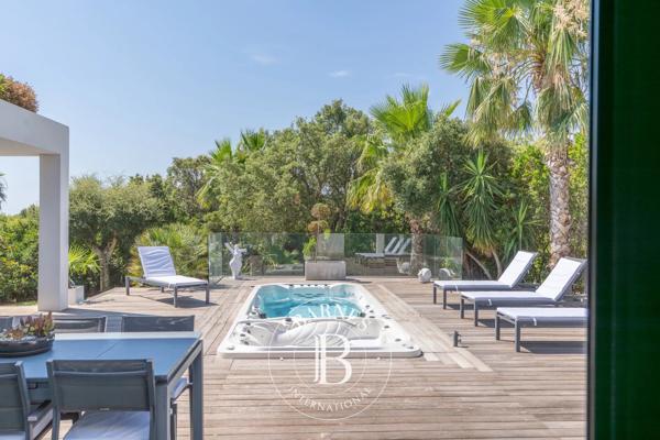 Sainte-Lucie-de-Porto-Vecchio, Villa 4 Chambres -  350 m² à vendre