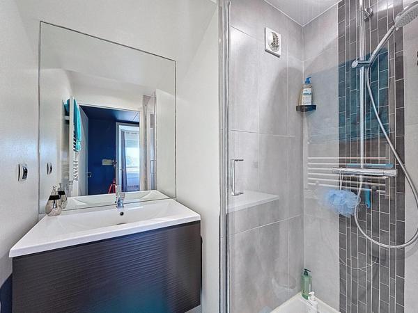 Appt. T3 85m² de standing avec loggia et parkings