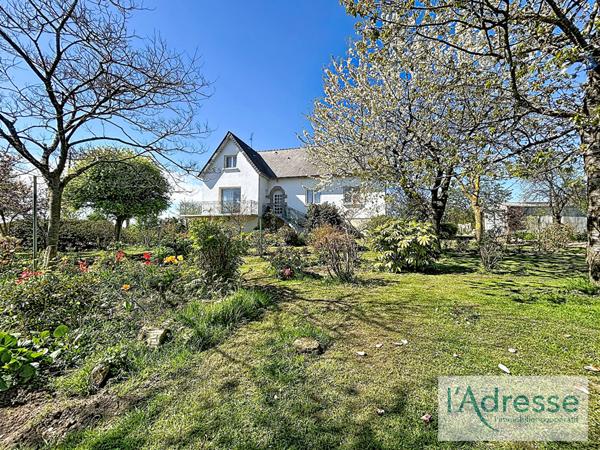 Maison Saint Baudelle 7 pièce(s) 142.70 m2