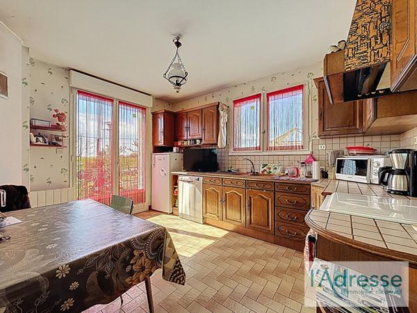 Maison Saint Baudelle 7 pièce(s) 142.70 m2