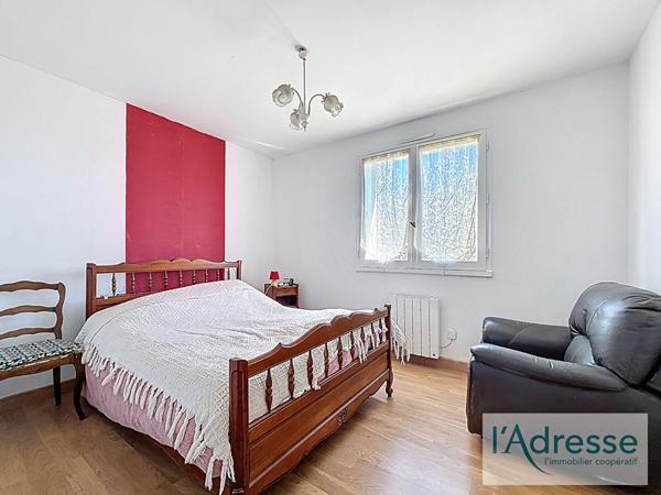 Maison Saint Baudelle 7 pièce(s) 142.70 m2