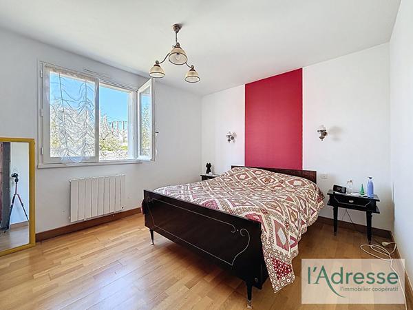 Maison Saint Baudelle 7 pièce(s) 142.70 m2