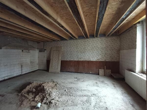 Centre Lescure, investissement, Immeuble d'environ 220m², places de parking