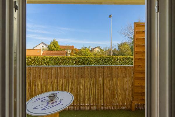 Appartement
         2 pièces
        - 55 m² Exclusivité 155 000 € *