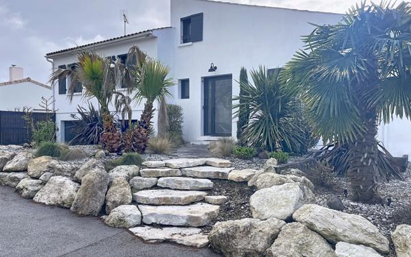 Maison à vendre    6 pièces •  Périgny