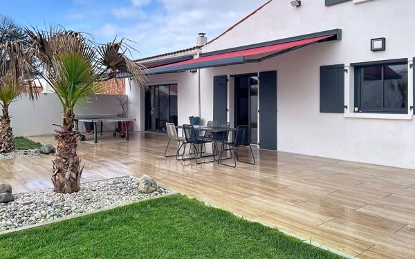 Maison à vendre    6 pièces •  Périgny