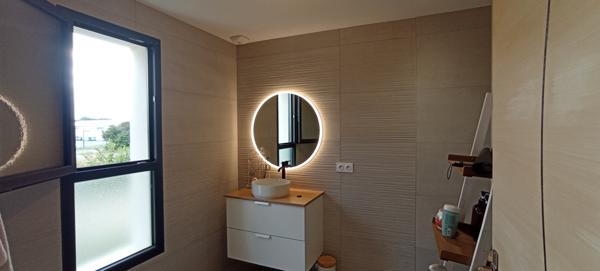 FONTAINE-LE-COMTE, maison contemporaine de 178m²