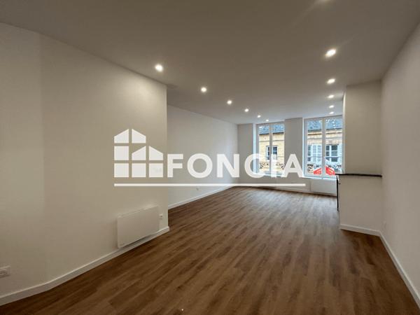Location Appartement 4 pièces 97.1 m² - 19-21 RUE DE LA REPUBLIQUE Charleville-mezieres 08000