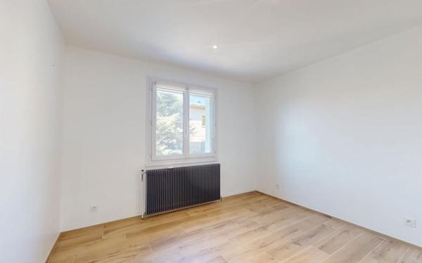 Maison à vendre    3 pièces • 96,89 m2 Trévoux