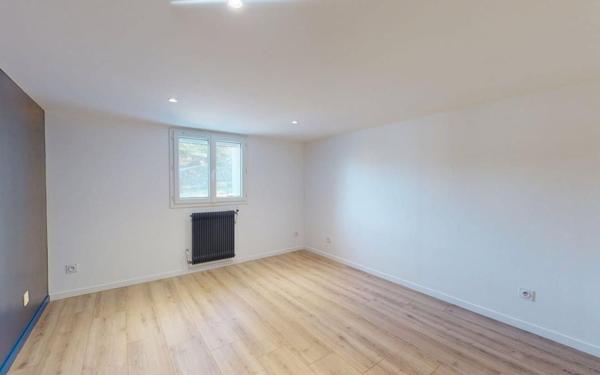 Maison à vendre    3 pièces • 96,89 m2 Trévoux