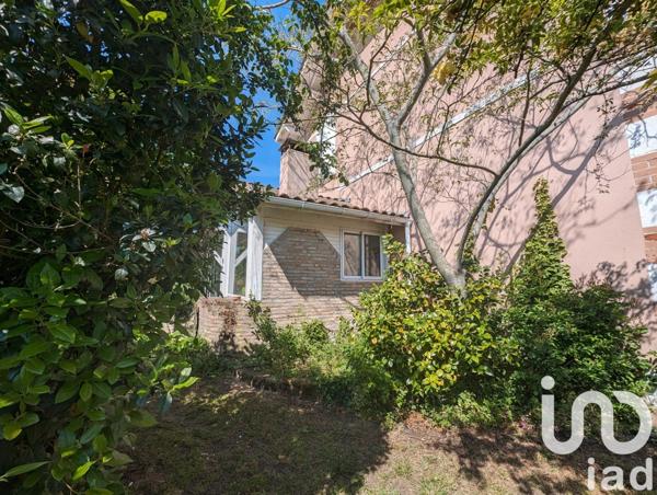 Demeure 7 pièces de 205 m² à Sanguinet (40460)