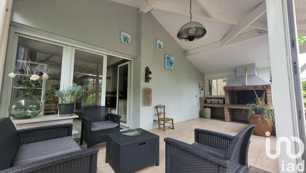 Demeure 7 pièces de 205 m² à Sanguinet (40460)