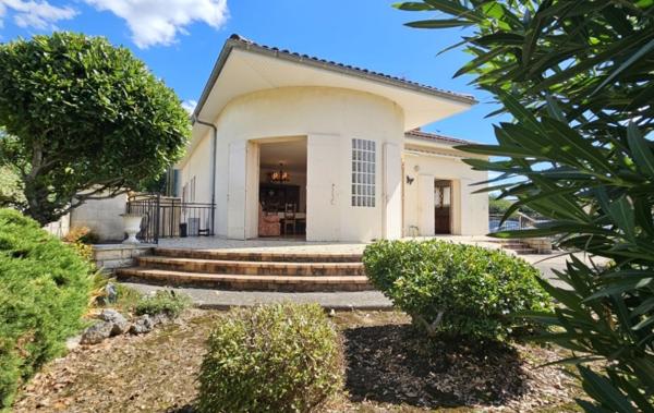 Vente Maison plain pied avec jardin à rafraîchir Tonneins   