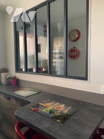 APPARTEMENT en résidence avec ascenseur, 67m2, balcon ouest.