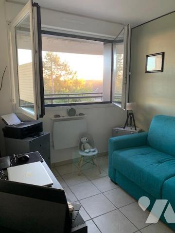 APPARTEMENT en résidence avec ascenseur, 67m2, balcon ouest.