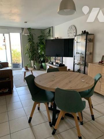 APPARTEMENT en résidence avec ascenseur, 67m2, balcon ouest.