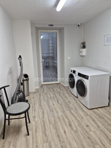 Rare à la vente Immeuble de rapport à LEZOUX (63)