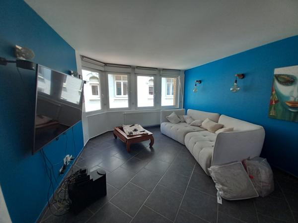 Duplex
                                                                                                                                                                                                                                                                                                                        4 pièce(s)                                                                                                                                                                                                          3 chambre(s)                                                                                                                                                                                                          94  m²