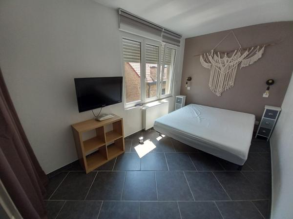 Duplex
                                                                                                                                                                                                                                                                                                                        4 pièce(s)                                                                                                                                                                                                          3 chambre(s)                                                                                                                                                                                                          94  m²
