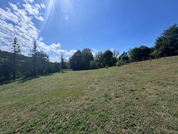 Terrain de 1236,00 m² BON ENCONTRE (47)