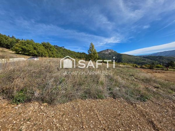 Construisez votre maison avec une vue panoramique sur les montagnes !