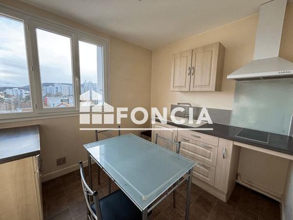 Location Appartement 2 pièces 41.8 m² - 31 RUE DOCTEUR VIGENAUD Clermont Ferrand 63000