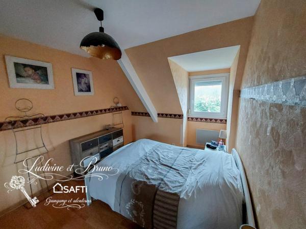 MAISON DANS QUARTIER CALME