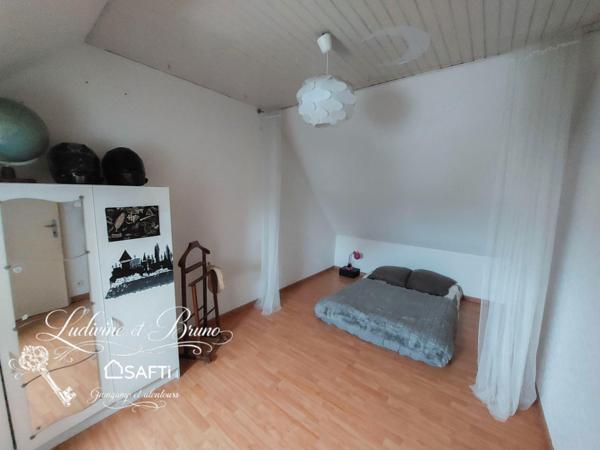 MAISON DANS QUARTIER CALME