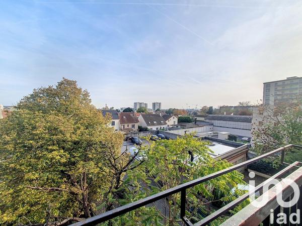 Appartement 1 pièce de 28 m² à Le Bourget (93350)