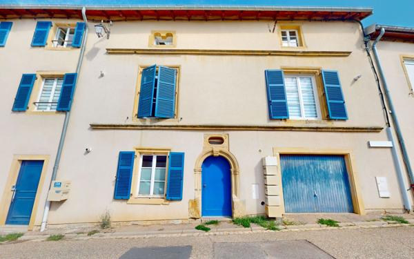 Appartement à vendre    2 pièces • 52 m2 Marange-Silvange