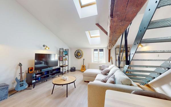 Appartement à vendre    2 pièces • 52 m2 Marange-Silvange