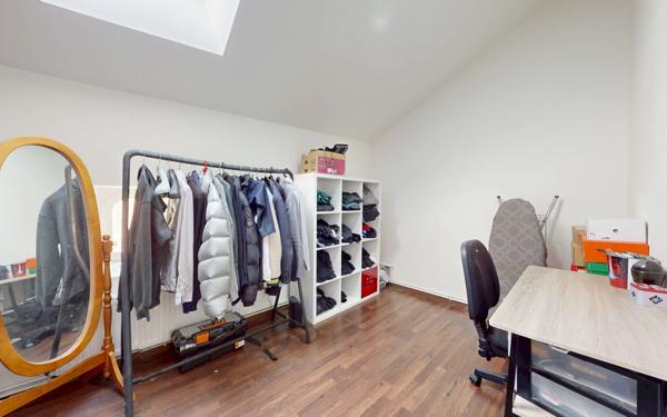 Appartement à vendre    2 pièces • 52 m2 Marange-Silvange