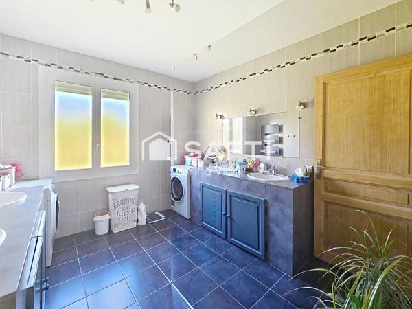 MAISON T4 LUMINEUSE AVEC SOUS-SOL TOTAL