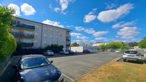 VENTE APT 3 PIECES LIBRE SECTEUR  LYCEE KYOTO