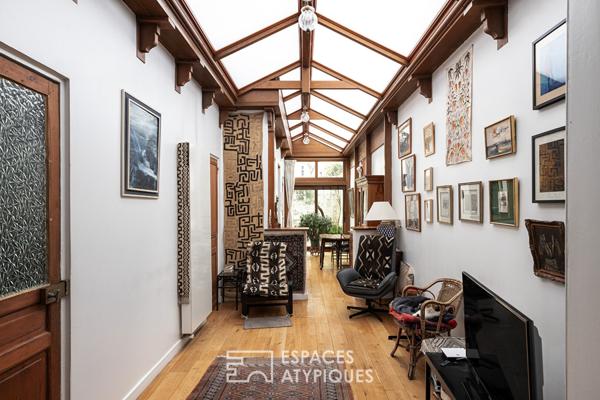 Maison de caractère du XIXe siècle avec verrière et cour intime