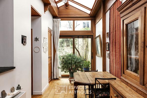 Maison de caractère du XIXe siècle avec verrière et cour intime