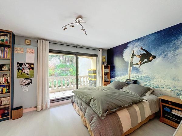 Maison à vendre    5 pièces • 236 m2 Bry-sur-Marne