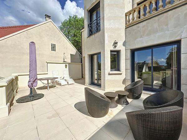 Maison à vendre    5 pièces • 236 m2 Bry-sur-Marne