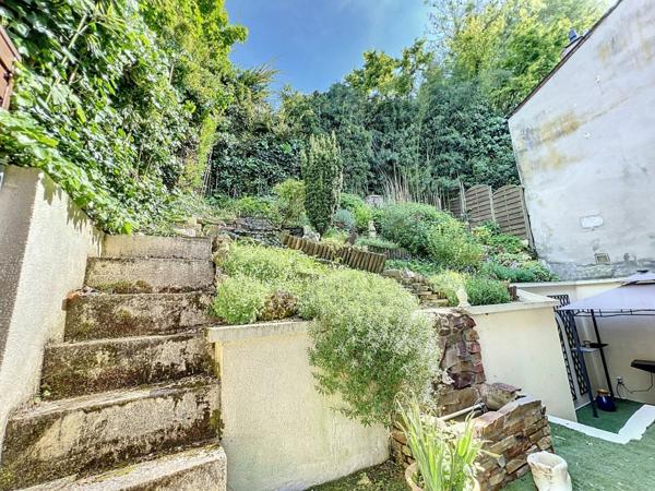 Maison à vendre    5 pièces • 236 m2 Bry-sur-Marne