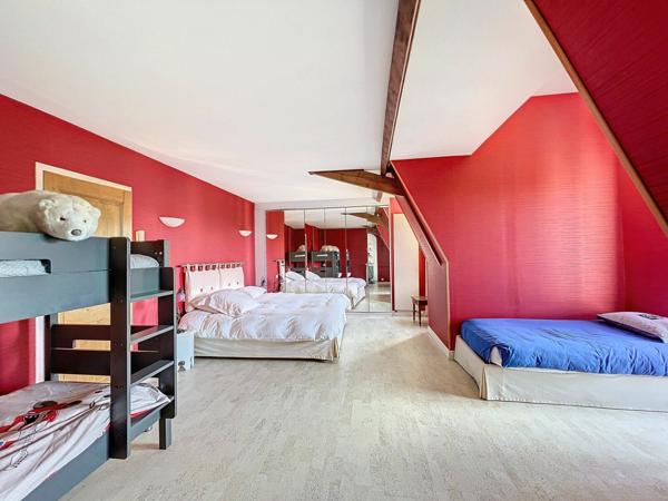 Maison à vendre    5 pièces • 236 m2 Bry-sur-Marne