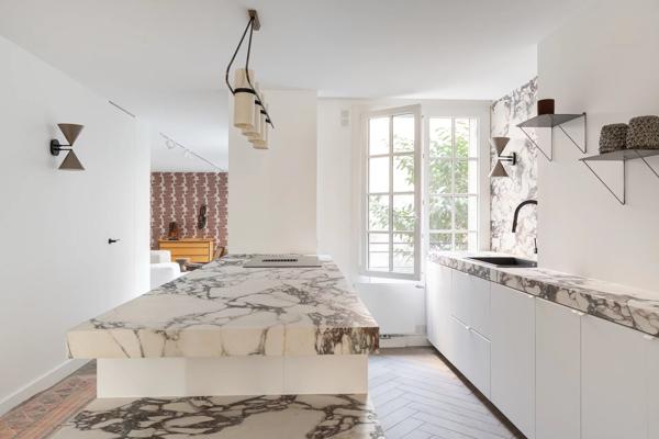 Paris 4e - ILE SAINT-LOUIS - Appartement d'exception à vendre - 4 pièces - 2 chambres - 110 m² - Rénové - Adresse remarquable