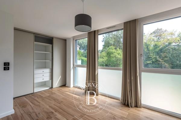 Écully, Maison 5 Chambres -  448 m² à vendre
