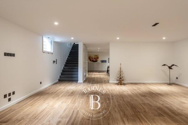 Écully, Maison 5 Chambres -  448 m² à vendre