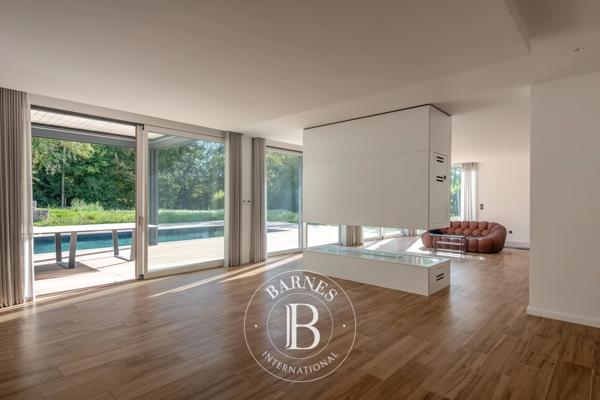 Écully, Maison 5 Chambres -  448 m² à vendre