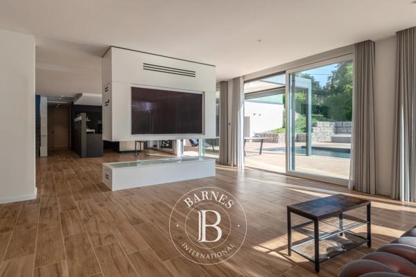 Écully, Maison 5 Chambres -  448 m² à vendre