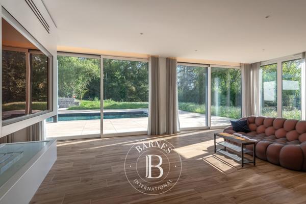 Écully, Maison 5 Chambres -  448 m² à vendre