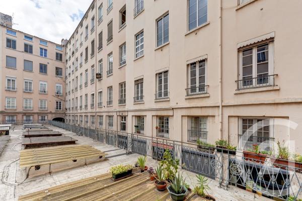 Appartement F3 à vendre  3 pièces - 106,93 m2 LYON - 69002