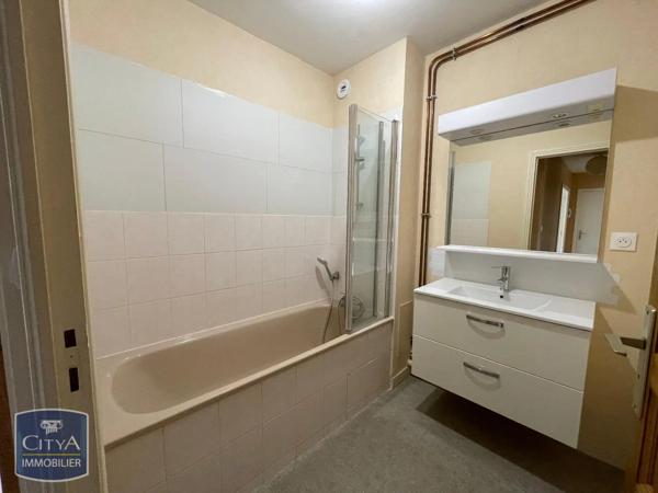 Appartement à louer 2 pièces 56.19m² Ifs (14123)