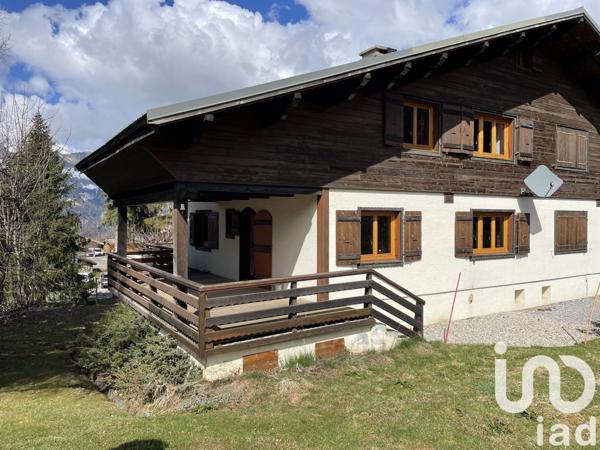 Châlet 9 pièces de 167 m² à Crest-Voland (73590)